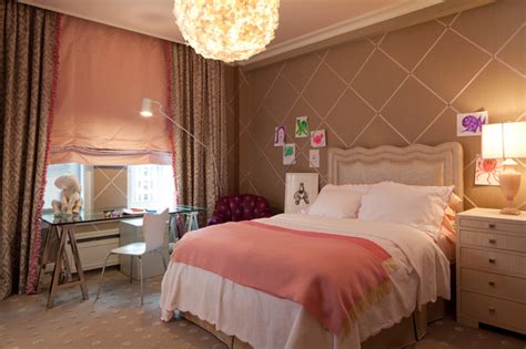 Small bedroom ideas need to cater for many different types of rooms, small bedroom layout requires some ingenuous bespoke storage solutions to create a functional, welcoming, well planned room. Alluring Bedroom Ideas for Young Women in Soft Color ...