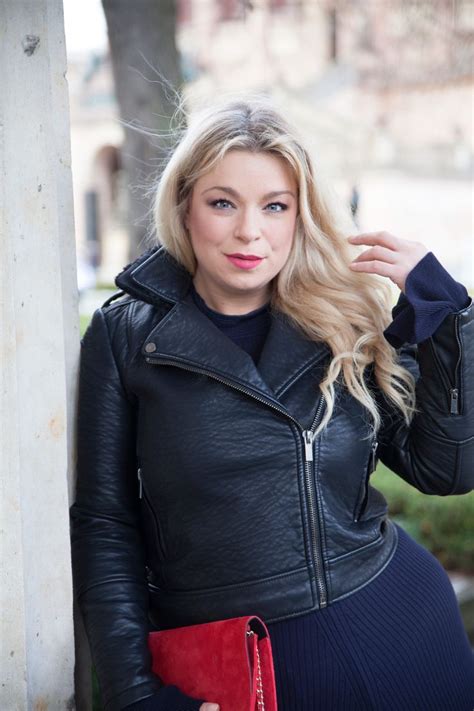 Plus Size Outift Plus Size Leather Jacket Red Bag Plus Size Modelandblogger Caterina Pogorzelski