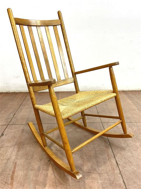 Lot Vintage Pinewood Rush Seat Rocking Chair