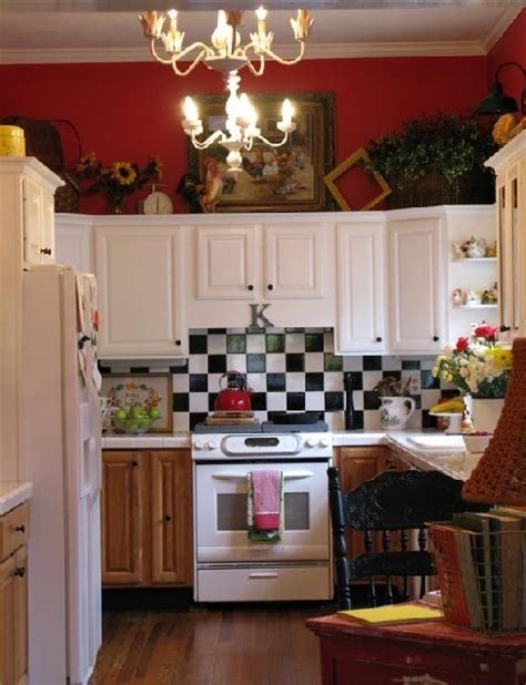 This collection of stylish red kitchen designs shows how to incorporate the warm color and spice up your own space. Colorful Cottage Decorating Ideas in red,yellow,blue,black ...