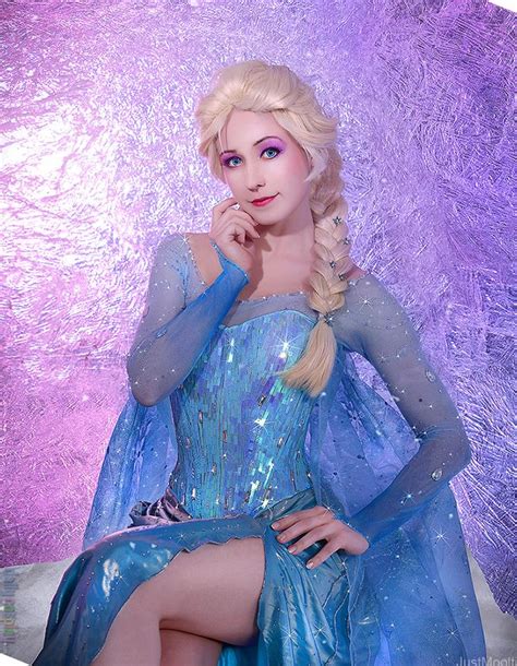Elsa The Snow Queen From Frozen Daily Cosplay Com Elsa Cosplay