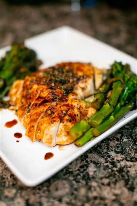 Simple And Juicy Oven Baked Chicken Breast Recipe Beginnerfood