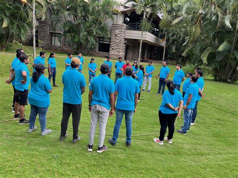 Verbal and Non-Verbal Communications - Redd Network