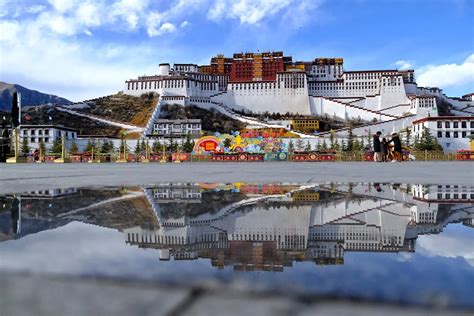Potala Palace Symbol Of Tibet Heritage Architectural Marvel