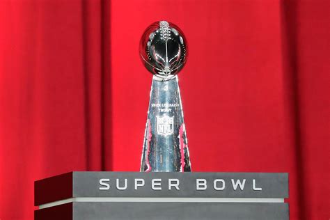 Super Bowl Les Associations Américaine Et Nationale à Contresens