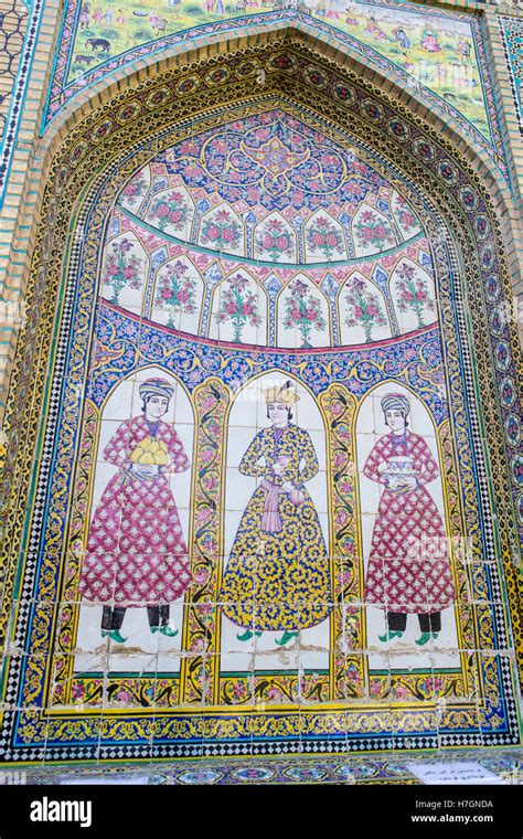 Iranian Decorative Arch Stock Photo Alamy