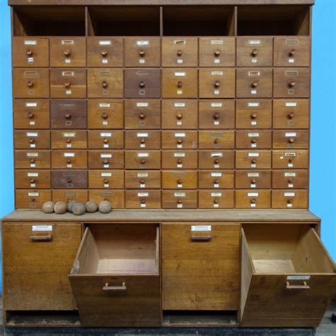 Aktuelle apothekerschrank angebote der woche. Apothekerschrank - Ladeneinrichtung - Naturstein Vonderhecken