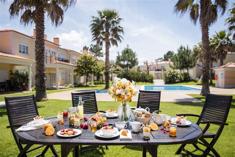 De rhu beach resort features 4 outdoor pools, karaoke, and a children's pool. Surfholidays.com: The Village - Praia D'el Rey Golf ...