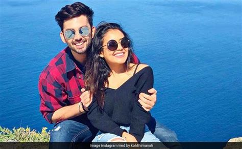 Neha Kakkar And Himansh Kohli Made Up On Instagram With Loved Up Notes