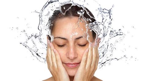 Cold Water Want To Avoid The Problem Of Dry Skin Use Cold Water To Wash Your Face Even In Winters