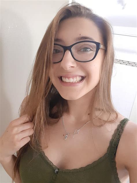 Just A Simple Smile 🤗💞 21f Rselfie