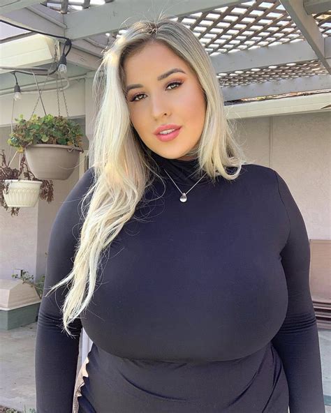 Pin On Fully Clothed Big Boobs Dicke Br Ste Im Shirt