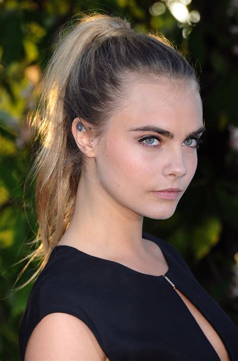 Cara Delevingne Opens Up About Struggle With Psoriasis, Saying It Made ...