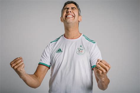 Maillot entraînement junior nike academy bleu foncé blanc. L'Algérie et adidas dévoilent les maillots pour la CAN 2019