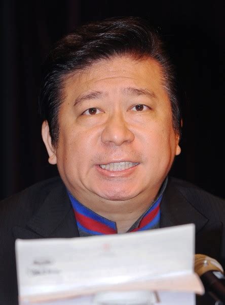 Born 6 november 1963) is a taiwanese politician. 張顯耀涉國安洩密案 北檢發布境管 - 政治 - 自由時報電子報