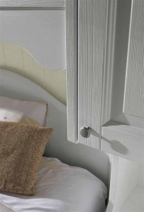 Maybe you would like to learn more about one of these? Camera matrimoniale a ponte in stile classico