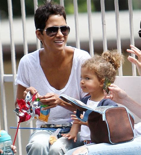 Halle Berry Takes Daughter Nahla For A Day At The Park Daily Mail Online