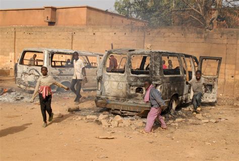 Niamey Niger Protests Break Out Around The World Against Charlie Hebdo Cbs News