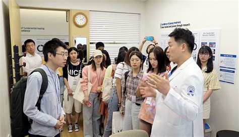 Zhejiang College Of Traditional Chinese Medicine Visit