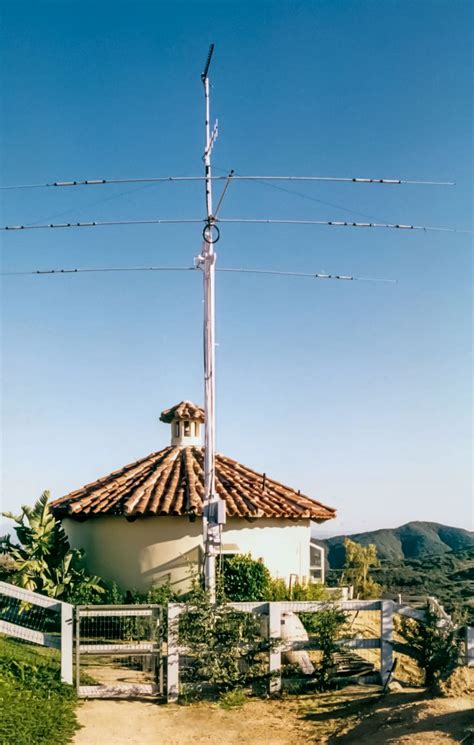 I did not want to wait 20 years for a tree to grow where i need one. 17 bästa bilder om CB / Ham - Antennas på Pinterest ...