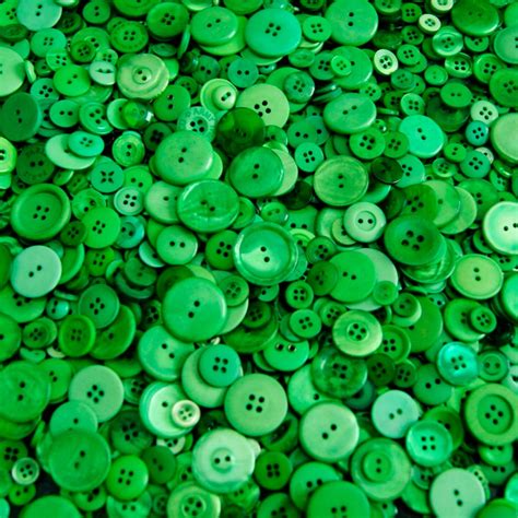 50 Green Buttons Green Assorted Butons Assorted Sizes Grab Etsy