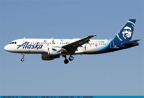 Picture Alaska Airlines Airbus A320 214 N854va