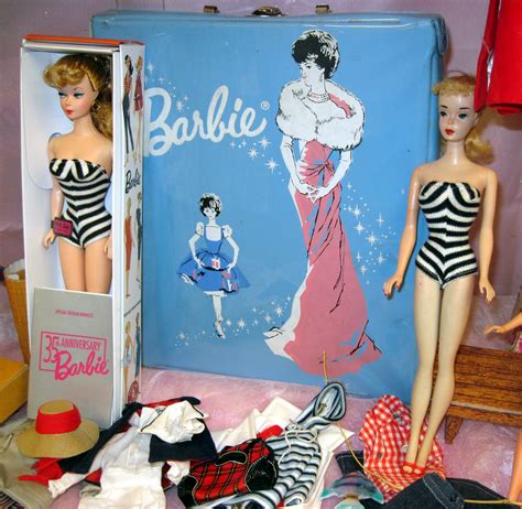 Lilli was a shapely, pretty fashion doll first made in 1955. Tracy's Toys (and Some Other Stuff): Vintage Barbie Display