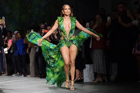 Jennifer Lopez Closes Versace Show In Green Grammys Dress