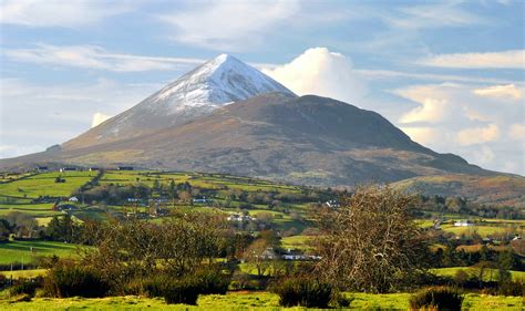 Hiking Croagh Patrick The Essential Information Outsider Magazine