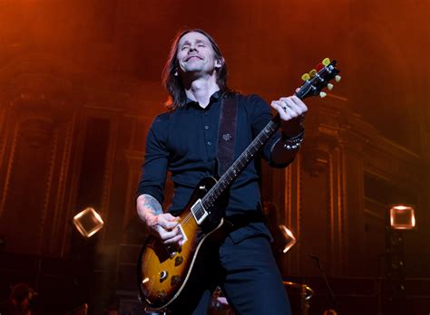 Alter Bridge End 2019 Walk The Sky Tour In London See Setlist