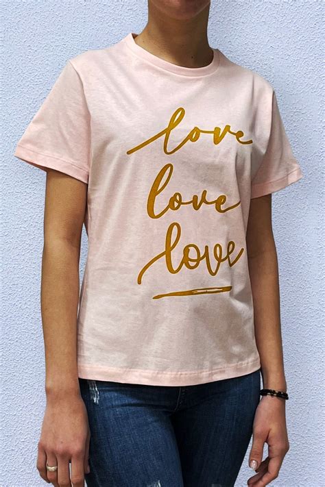 Camiseta Feminina Love