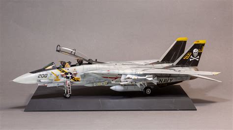 148 Tamiya F 14a Tomcat Vf 84 Jolly Rogers Ready For Inspection