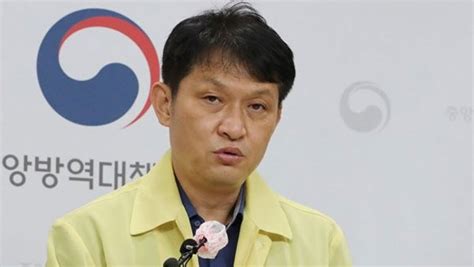 추천 50 | 조회 7602. 코로나19 백신 제조사 '부작용 면책' 요구정부 "우려 없게 대처"
