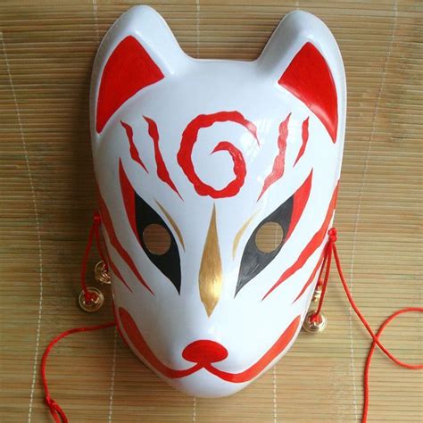 Un enmascarado e aclamado heroe popular, coñecido como o zorro, loita con éxito contra a. Resultado de imagen para mascaras anbu anime | Máscara ...