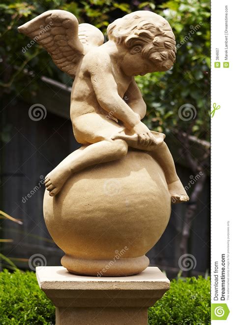 Like many of cupid media's nice dating sites, this site is direct in providing users with a way to match and find a date without having to resort to something gimmicky or tacky. Cupid Statue Royalty Free Stock Photography - Image: 384607