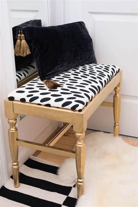 Maybe you would like to learn more about one of these? DIY bench. Black and white. Gold Spray Paint. Small chic ...
