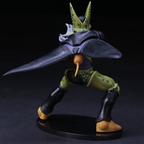 Cell is one of dragon ball's most popular villains, and makes his anime debut in dragon ball z. Cell Figure Attack 18cm - Dragon Ball Z Figures