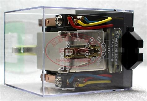 This low current relay circuit is designed to be used in battery operated electronic devices. ratchet-relay-G4Q-212S-voltage-AC220V.jpg