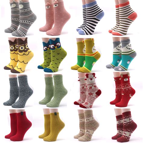 1pair Warm Womens Socks Cotton Thick Cute Funny Art Christmas Socks Colorful Pattern