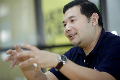 I'm trying to lose a bit of. Rafizi: No need for Azmin to relinquish Cabinet post if he ...