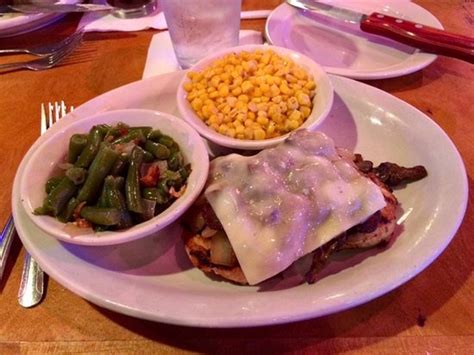 There are 785 calories in 1 serving of texas roadhouse smothered chicken. Texas Roadhouse Smothered Chicken - Picture of Texas ...