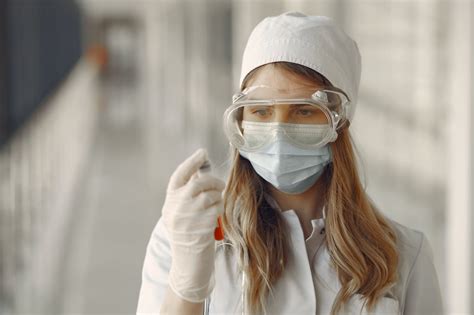 La bactérie se développe dans les réseaux d'eau douce naturels ou artificiels et dans un milieu organique. Légionellose - ATD | Le site de l'Association des ...