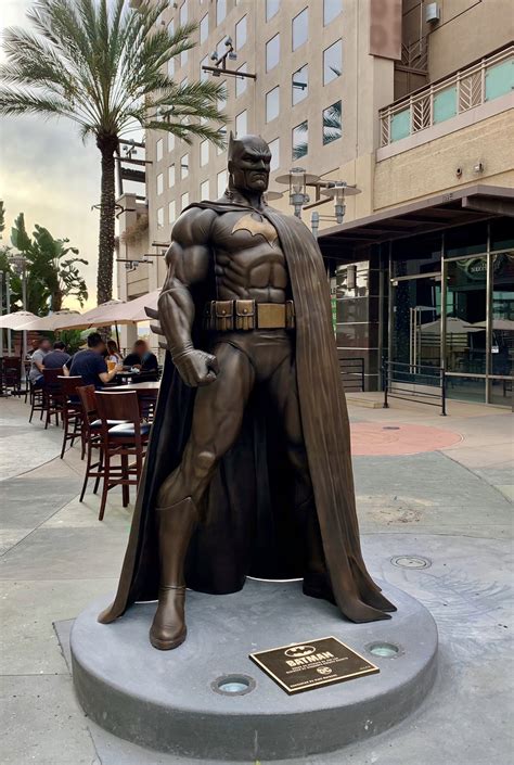 7 Foot Tall Batman Statue Erected In Burbank California Gamesradar