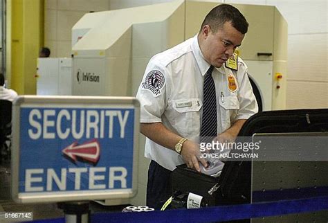 Us Airport Security 02 Photos And Premium High Res Pictures Getty Images