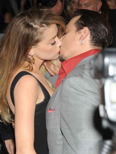 Amber Heard And Johnny Depp Seal Their Tiff Appearance With A Kiss Huffpost