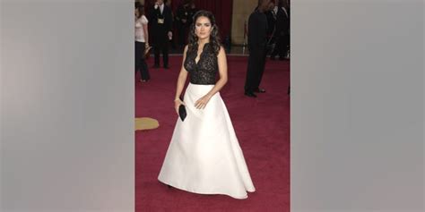 Salma Hayek Says Her Big Butt Ripped Her 2003 Oscars Gown And Renée