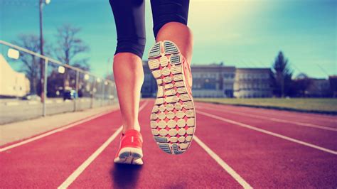 Should You Walk Or Run For Exercise Heres What The Science Says Vox
