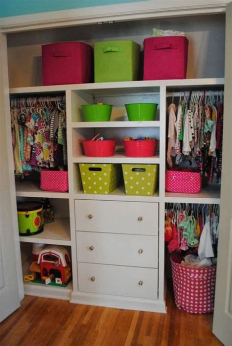 New organizer systems such as these from rubbermaid go beyond the basic closet rod with a single shelf. Awesome Kids' Closet Organization Ideas | ComfyDwelling.com