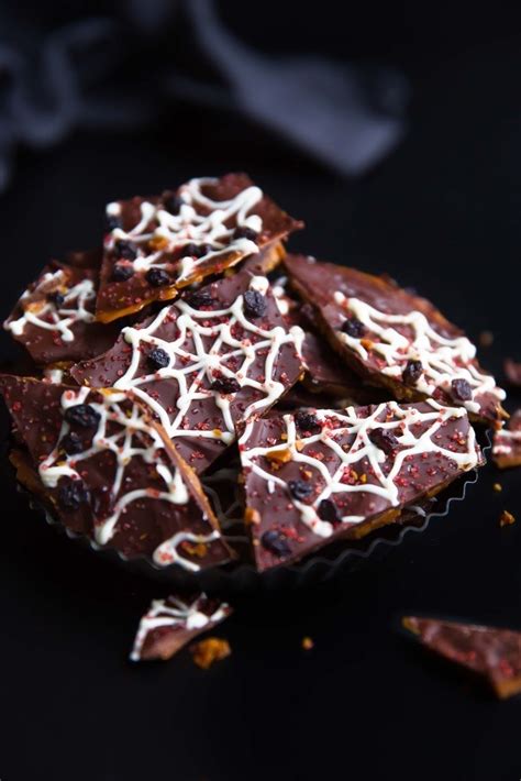 15 Scarily Delicious Halloween Desserts Guaranteed To Slay Any Party