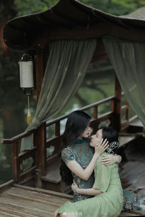 Chinese Dress Hanfu Lesbian Relationship China Actresses Couples
